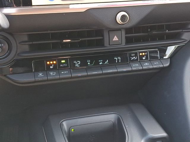 Used 2023 Toyota Crown XLE image 17