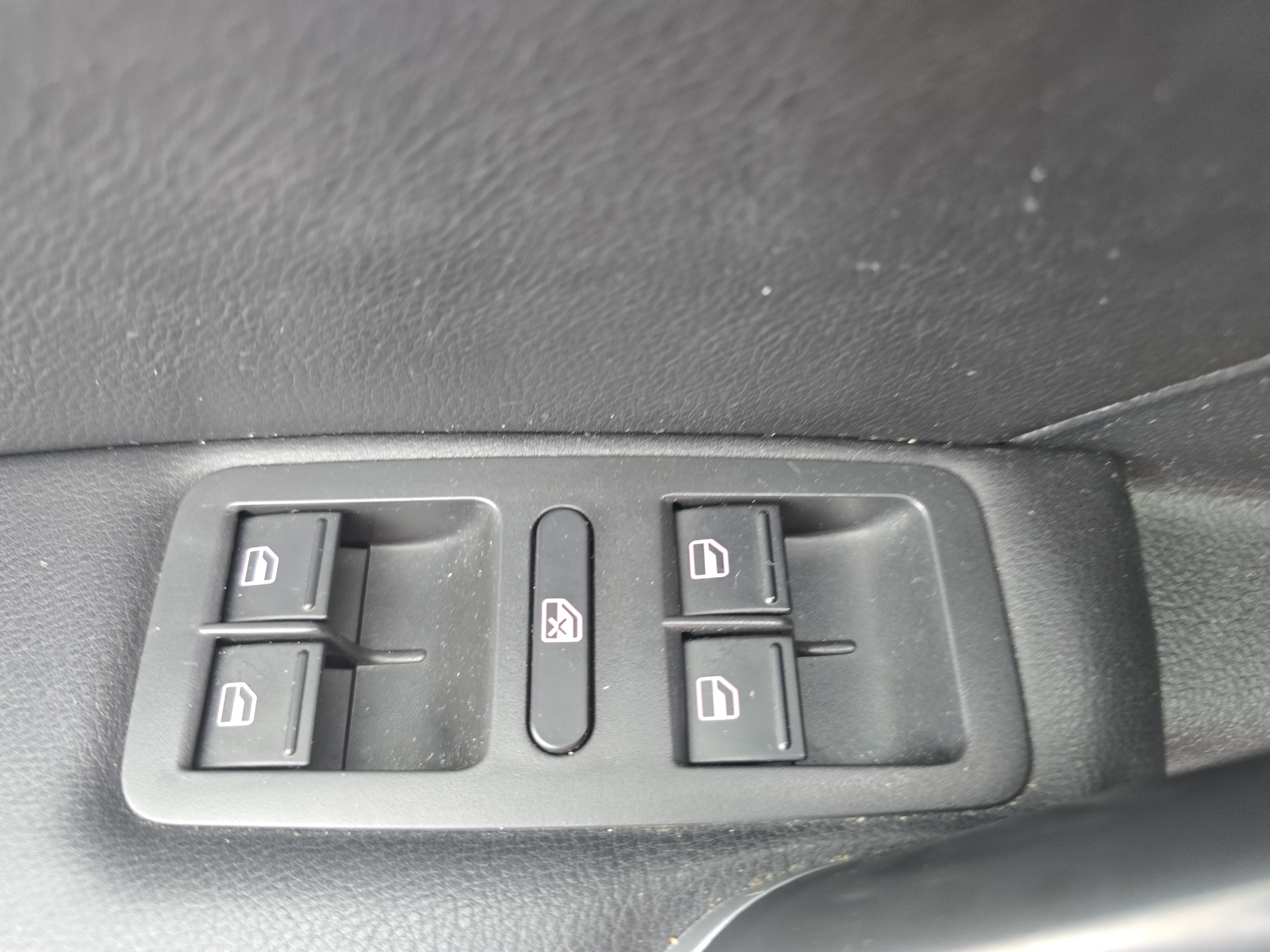 Used 2020 Volkswagen Passat 2.0T SE FWD image 27