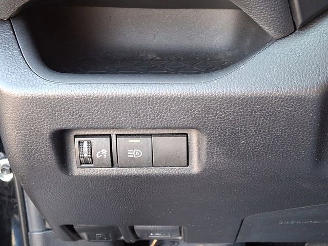 Certified 2021 Toyota RAV4 LE image 25