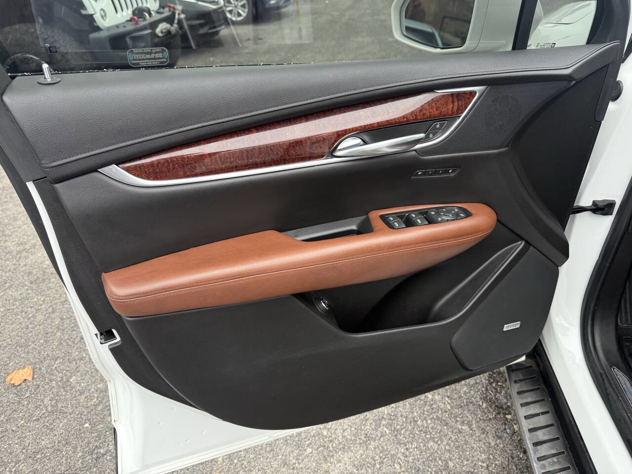 Used 2019 Cadillac XT5 Luxury AWD/4WD image 10