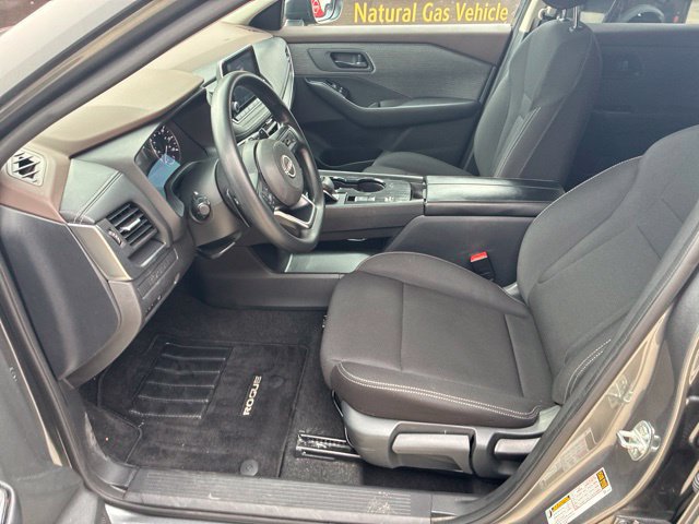 Used 2023 Nissan Rogue S FWD image 16
