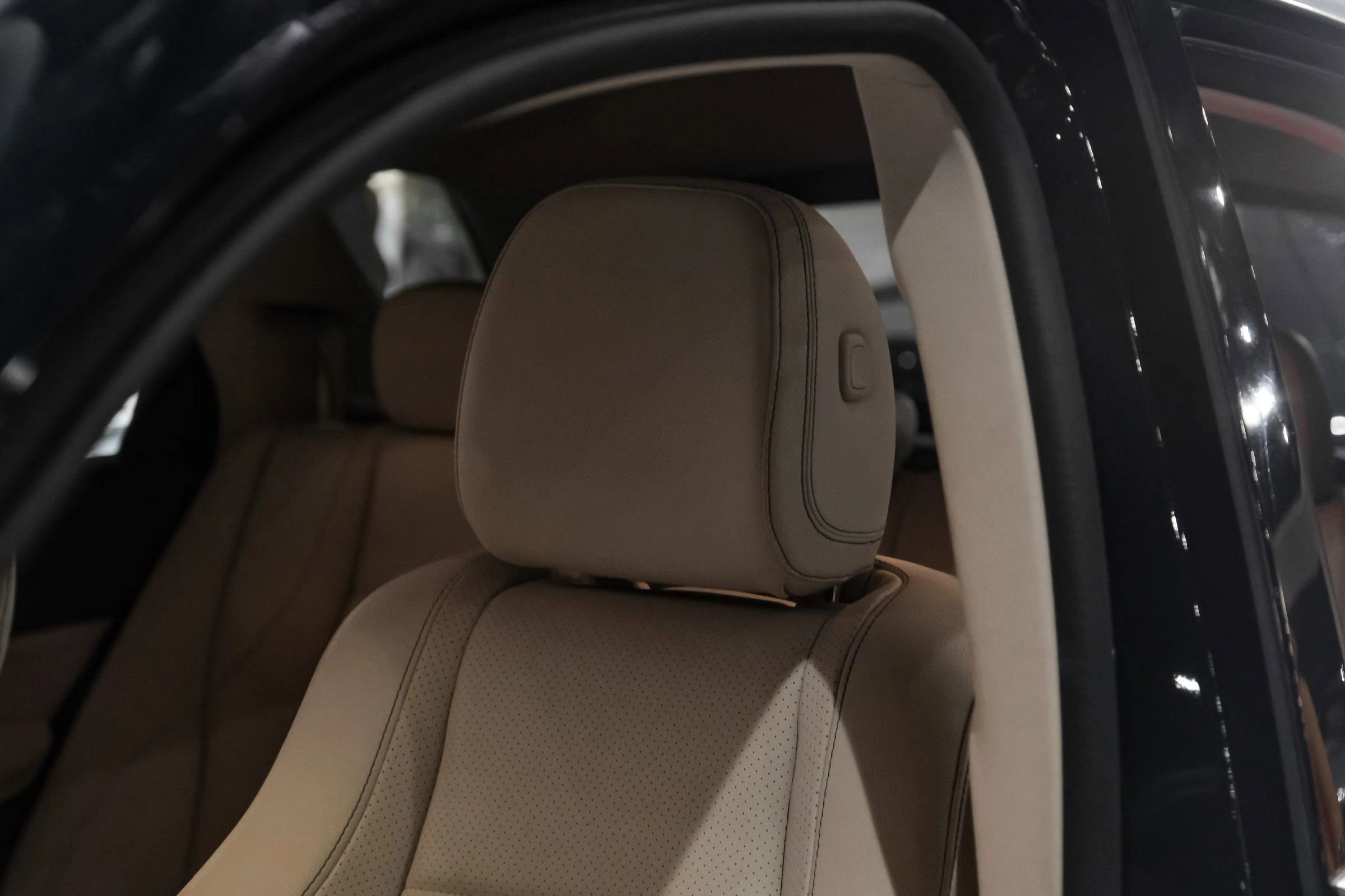 Used 2020 Mercedes-Benz GLE 350 w/ Parking Assist Package image 28