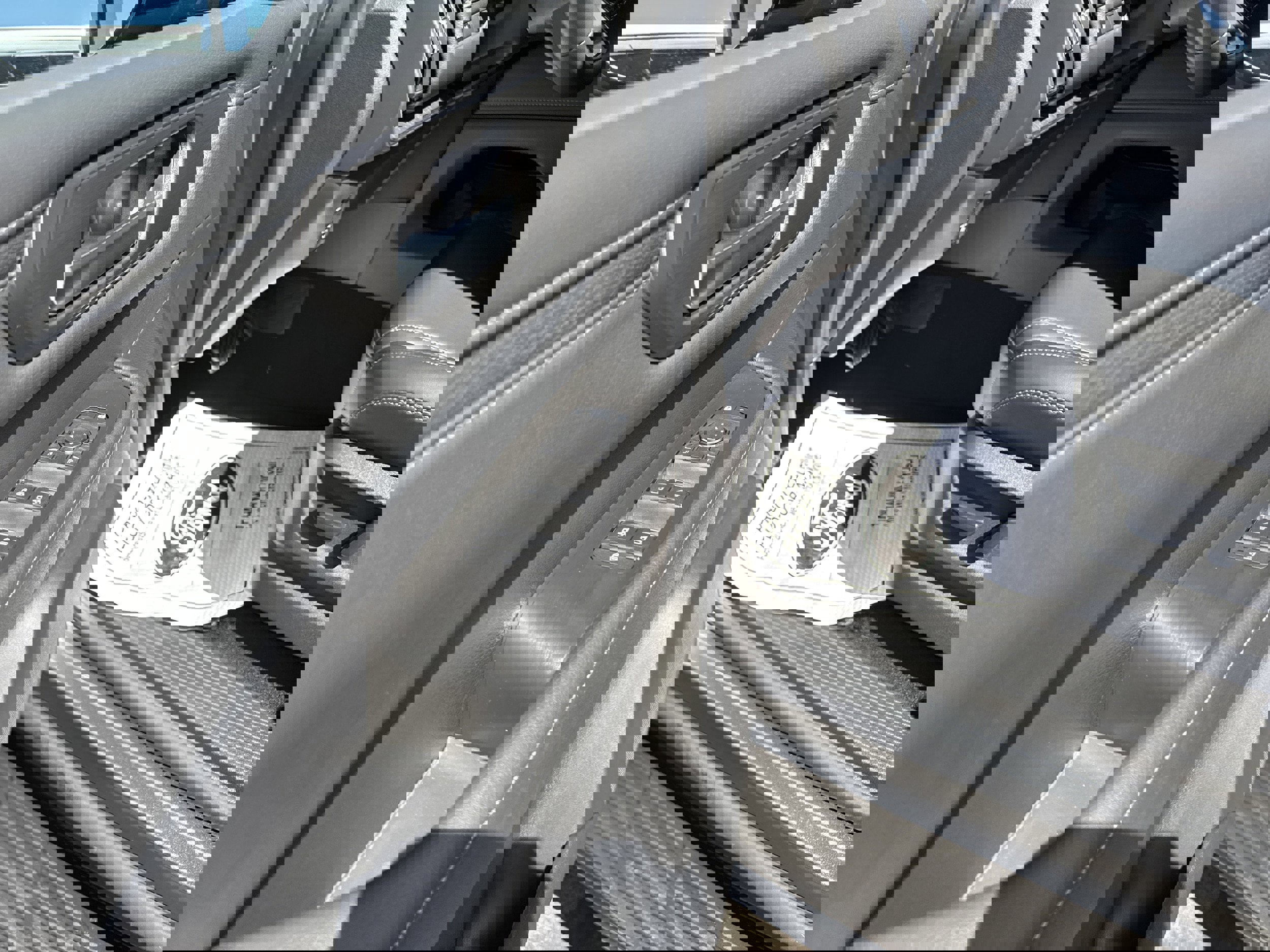 New 2026 Nissan Armada SV image 9