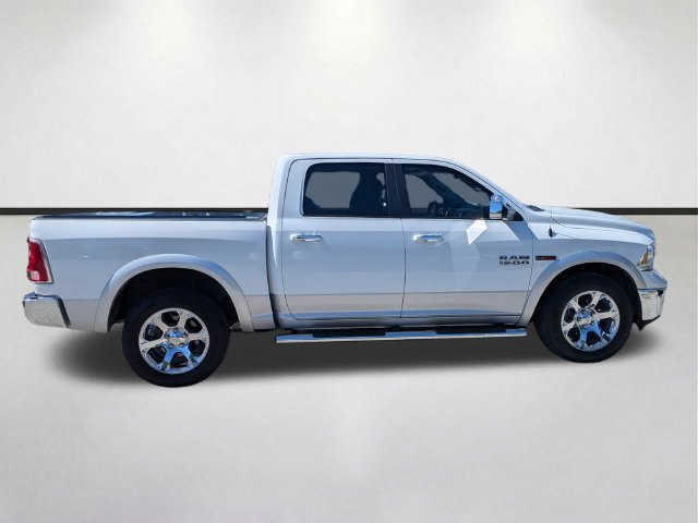 Used 2015 RAM 1500 Laramie w/ Convenience Group AWD/4WD image 4