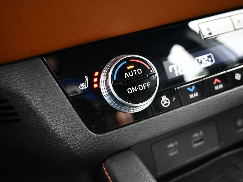 Used 2022 Mitsubishi Outlander SEL image 32