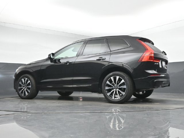 Used 2024 Volvo XC60 B5 Core w/ Climate Package AWD/4WD image 38