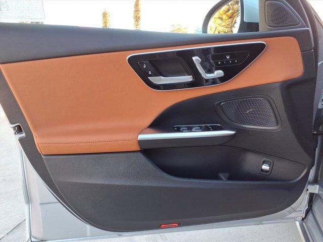 Used 2025 Mercedes-Benz C 300 4MATIC Sedan image 12