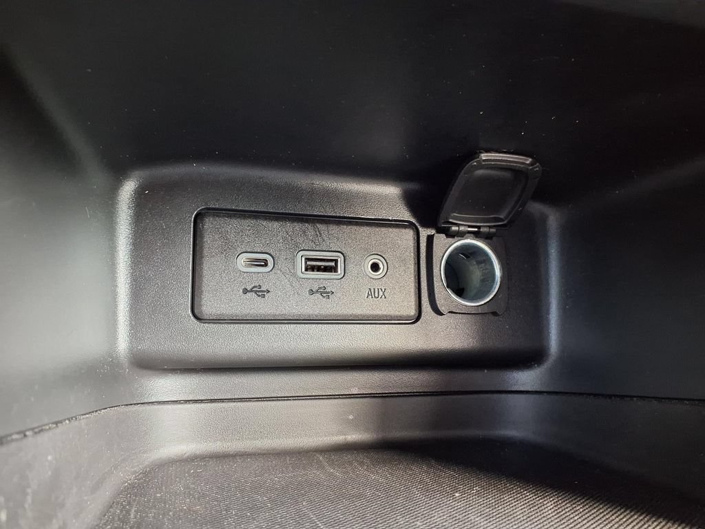 Used 2023 Chevrolet Equinox LT AWD/4WD image 10