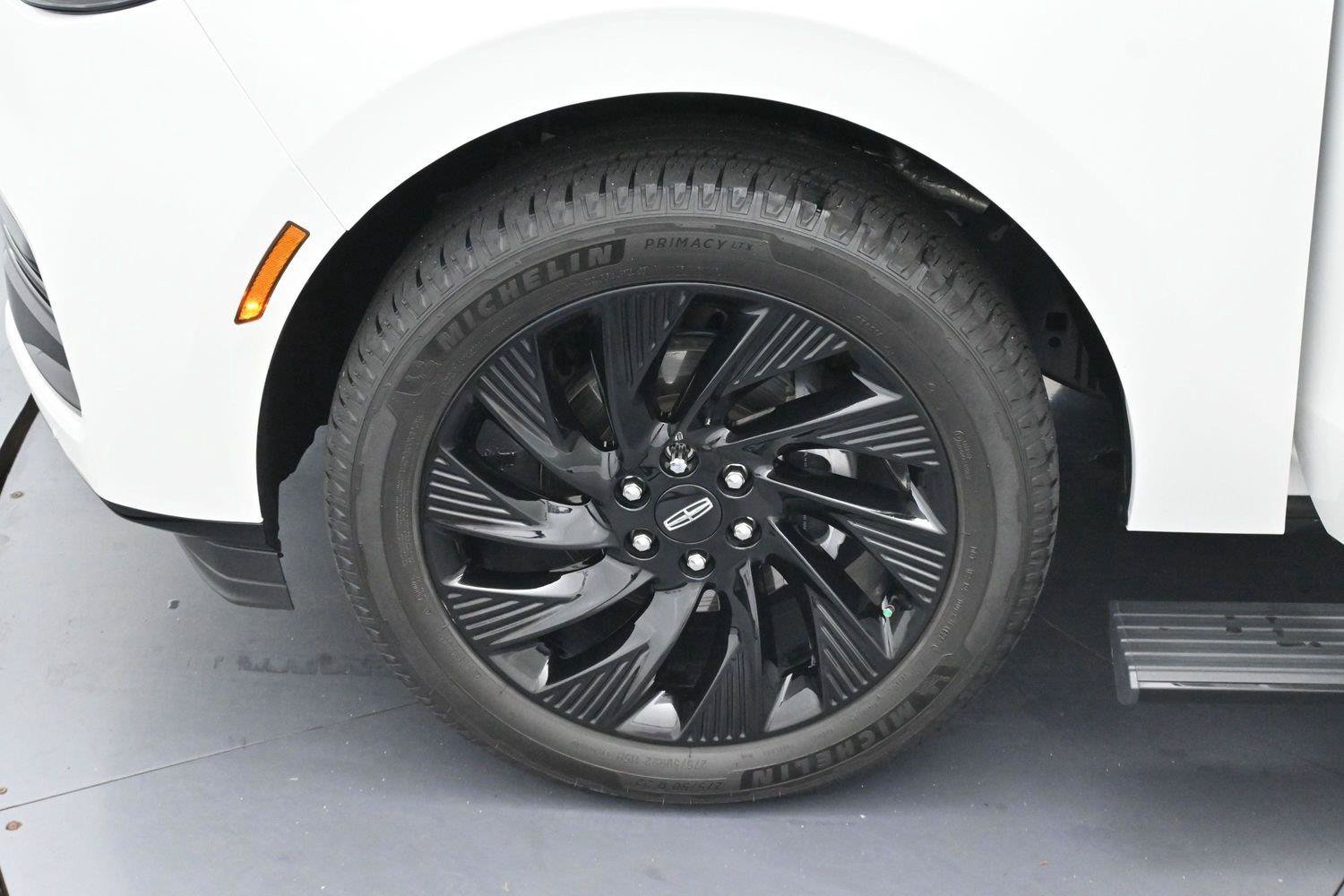 Used 2026 Lincoln Navigator L Reserve w/ Jet Appearance Package AWD/4WD image 36