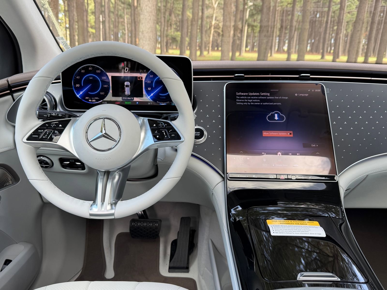 New 2026 Mercedes-Benz EQE 320+ SUV image 3