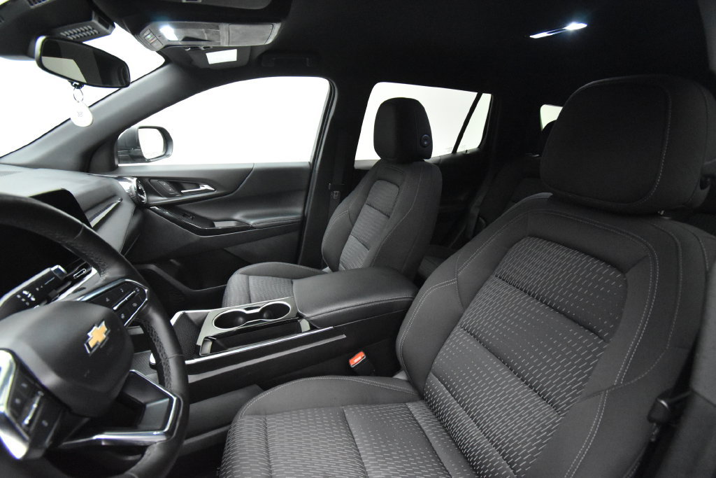 Used 2025 Chevrolet Equinox LT FWD image 14