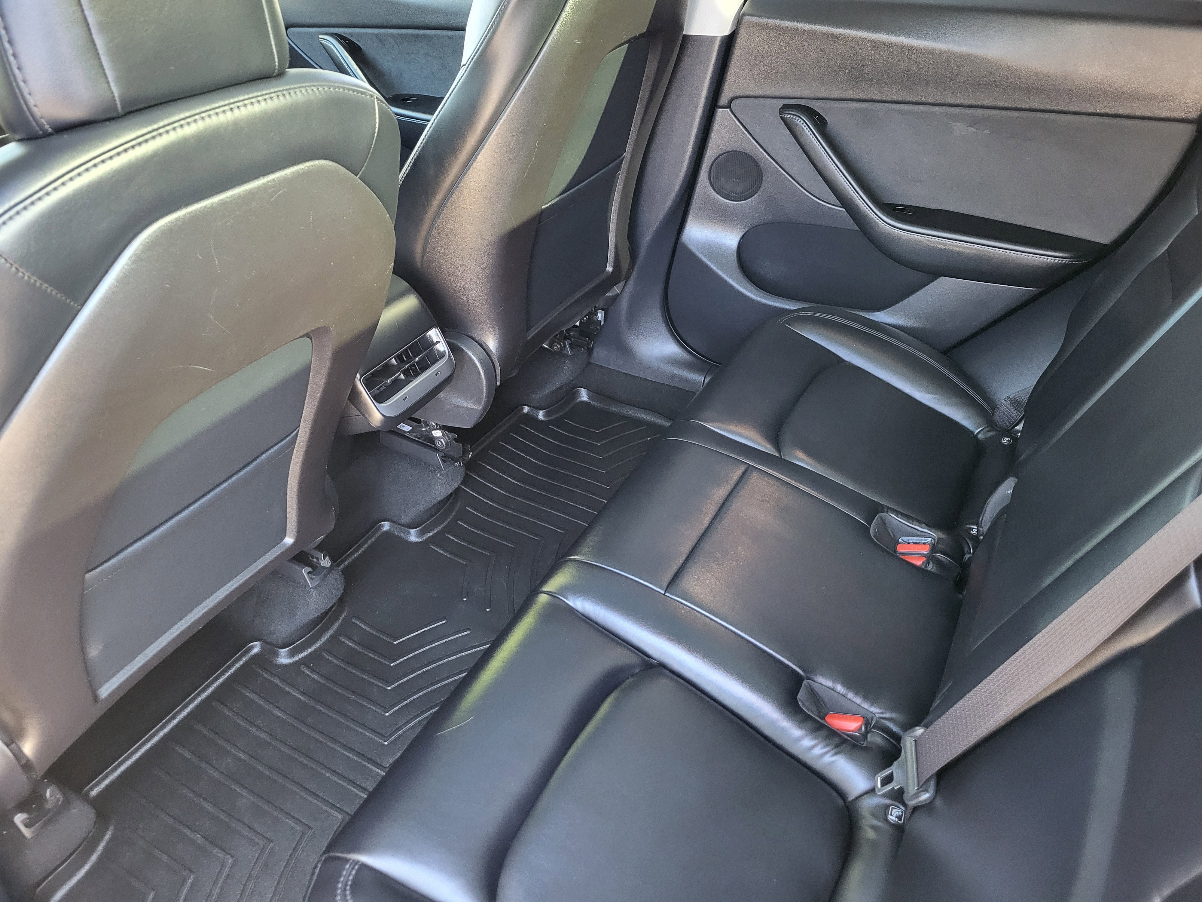 Used 2020 Tesla Model Y Performance image 19