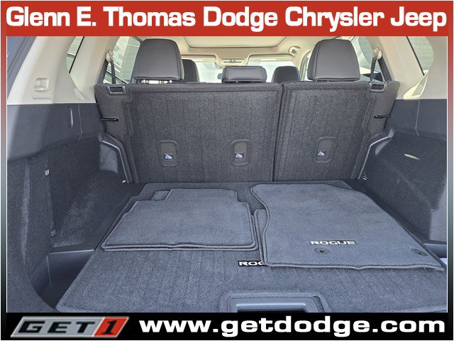 Used 2026 Nissan Rogue SV w/ SV Premium Package FWD image 27