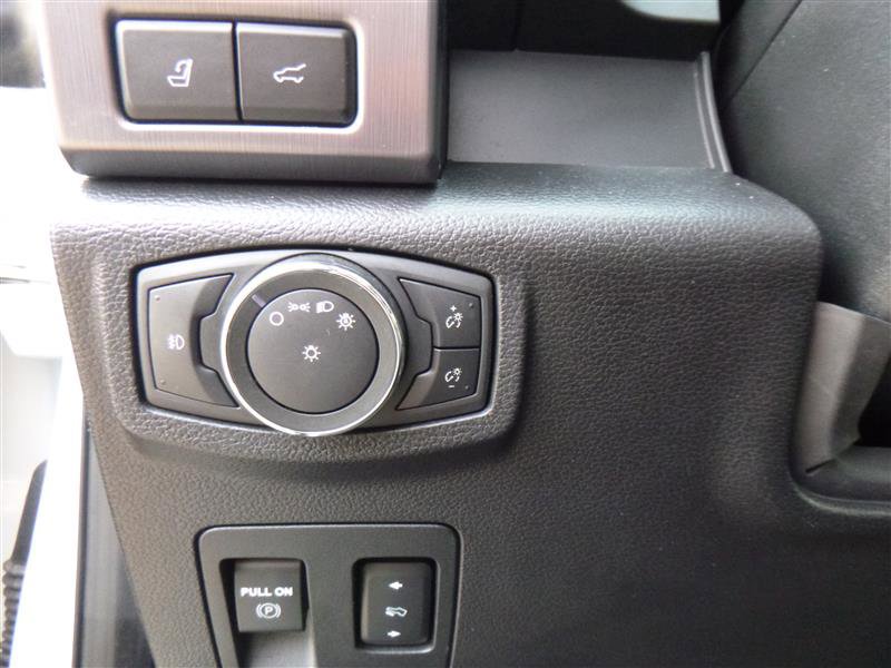 Used 2020 Ford Expedition Platinum AWD/4WD image 17