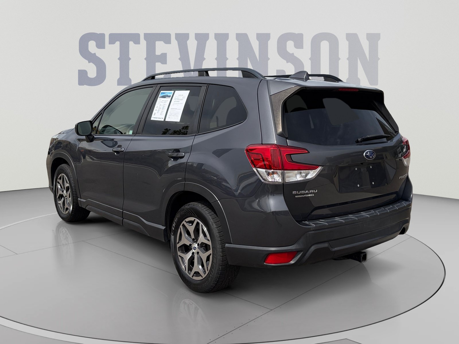 Used 2020 Subaru Forester Premium AWD/4WD image 3