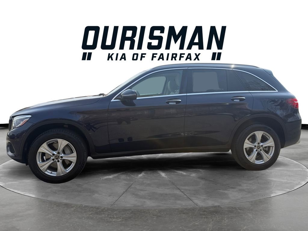 Used 2018 Mercedes-Benz GLC 300 4MATIC image 3