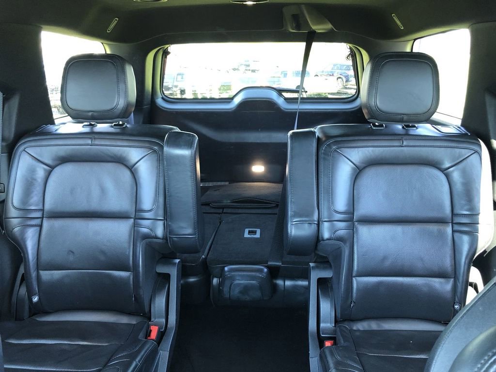Used 2023 Lincoln Navigator Reserve AWD/4WD image 13