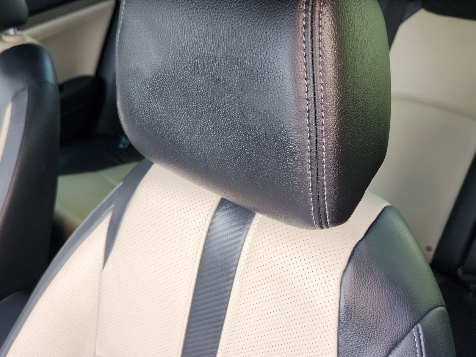 Used 2018 Honda Civic EX-L image 16