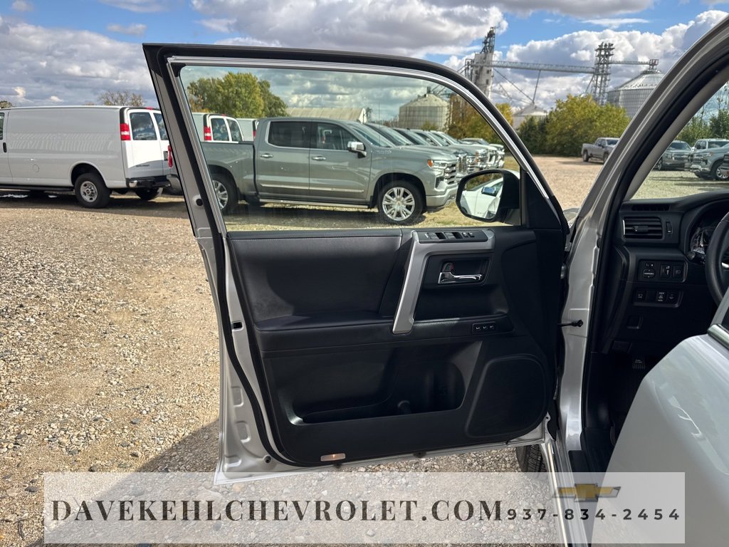 Used 2022 Toyota 4Runner Limited image 9