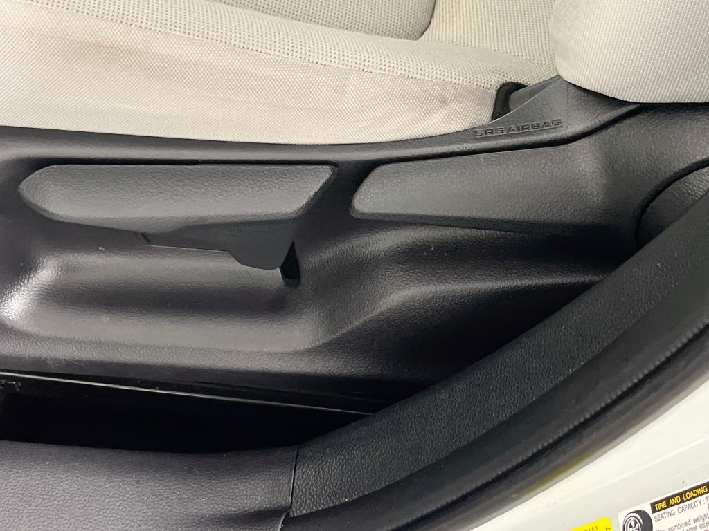 Used 2022 Toyota Corolla LE FWD image 13