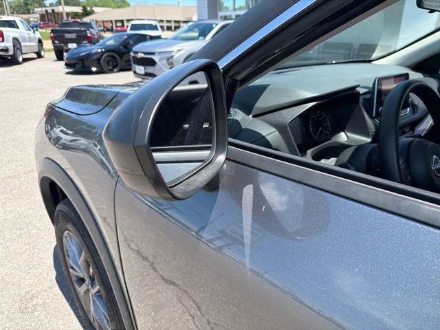 Used 2024 Nissan Rogue S AWD/4WD image 31