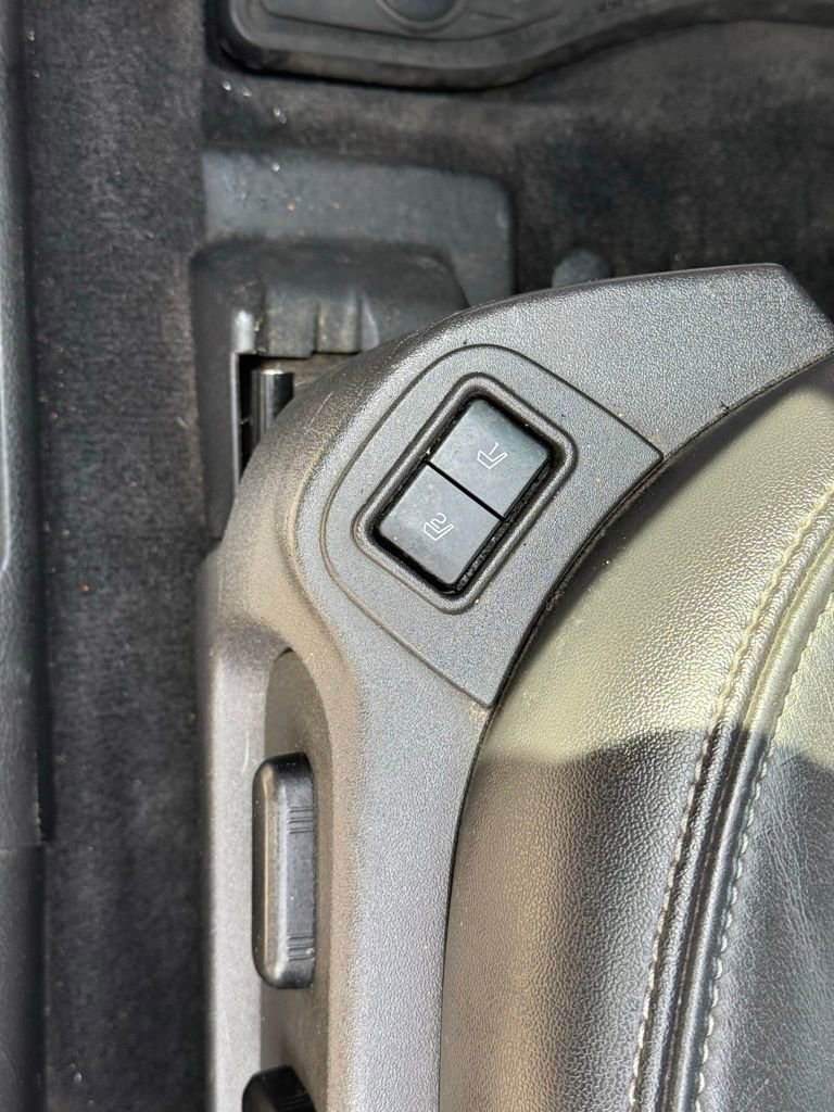 Used 2013 Ford Taurus SHO image 17