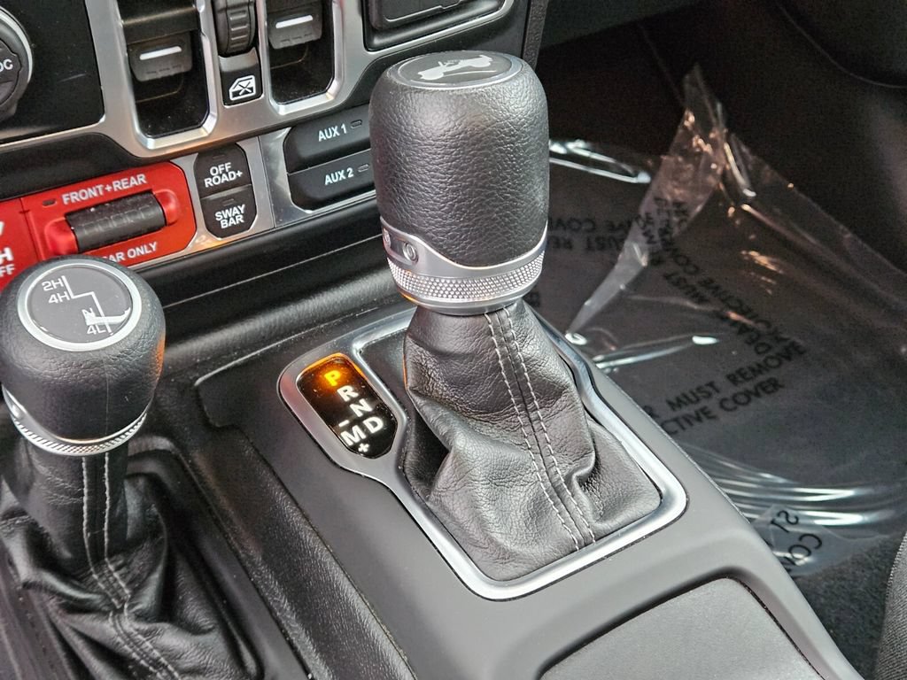 Used 2025 Jeep Wrangler Unlimited Rubicon AWD/4WD image 26