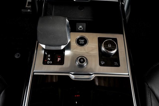 Used 2023 Land Rover Range Rover SE image 37