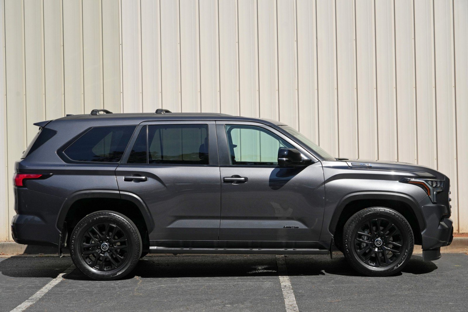 Used 2024 Toyota Sequoia Limited AWD/4WD image 57