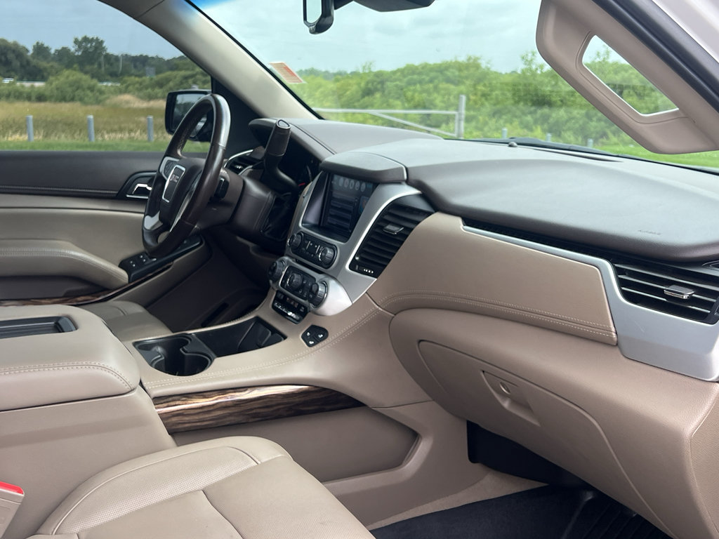 Used 2019 GMC Yukon SLT w/ Premium Edition AWD/4WD image 28