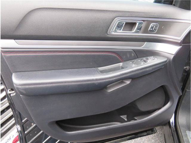 Used 2018 Ford Explorer Sport w/ Equipment Group 401A AWD/4WD image 15