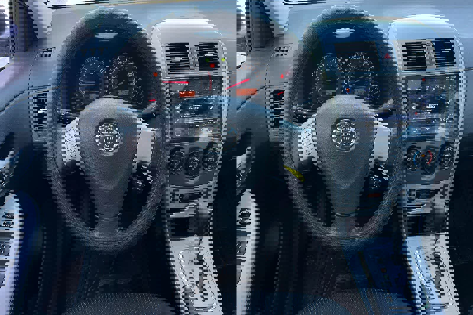 Used 2010 Toyota Corolla S image 16