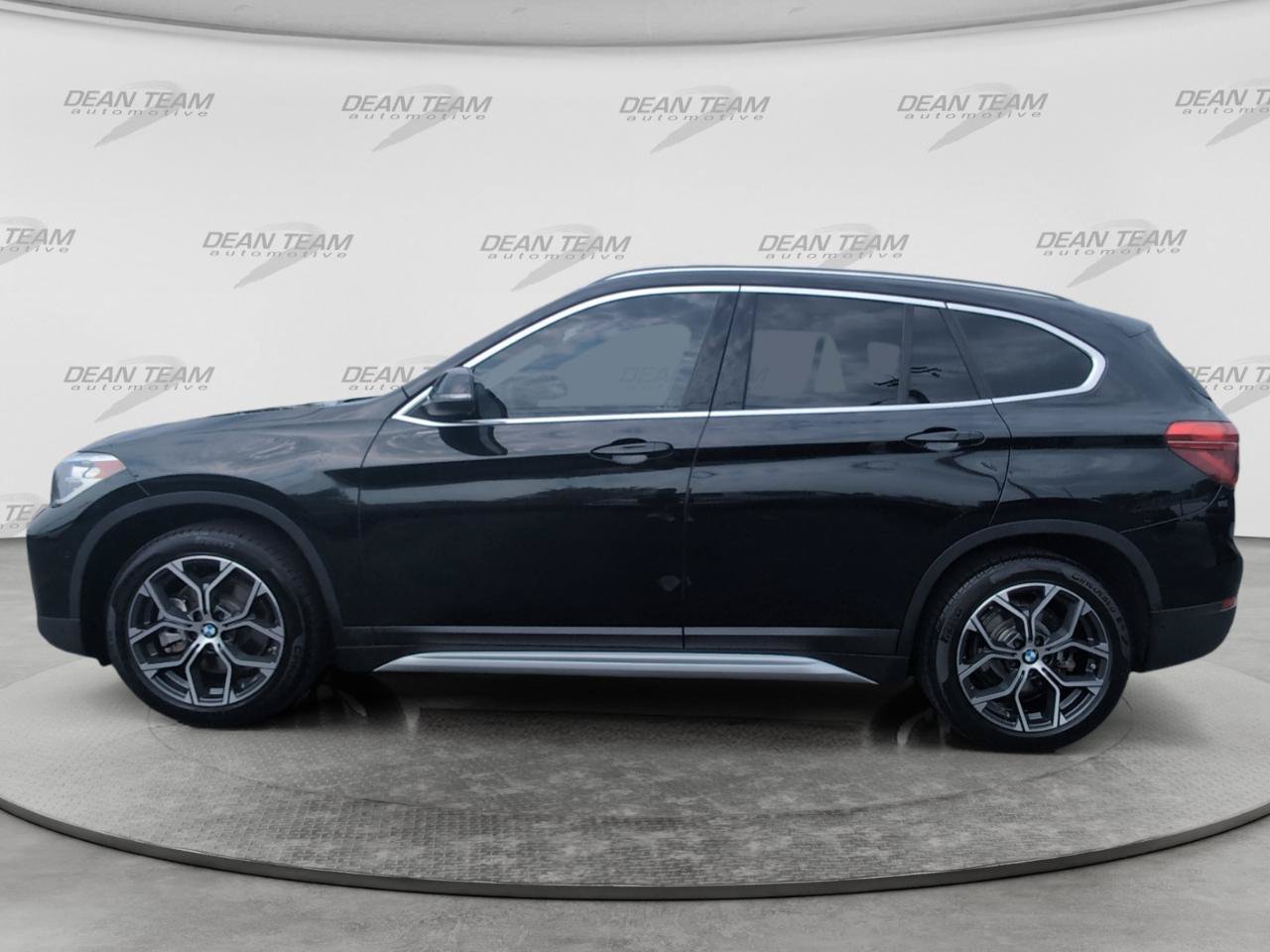 Used 2022 BMW X1 sDrive28i w/ Convenience Package FWD image 4