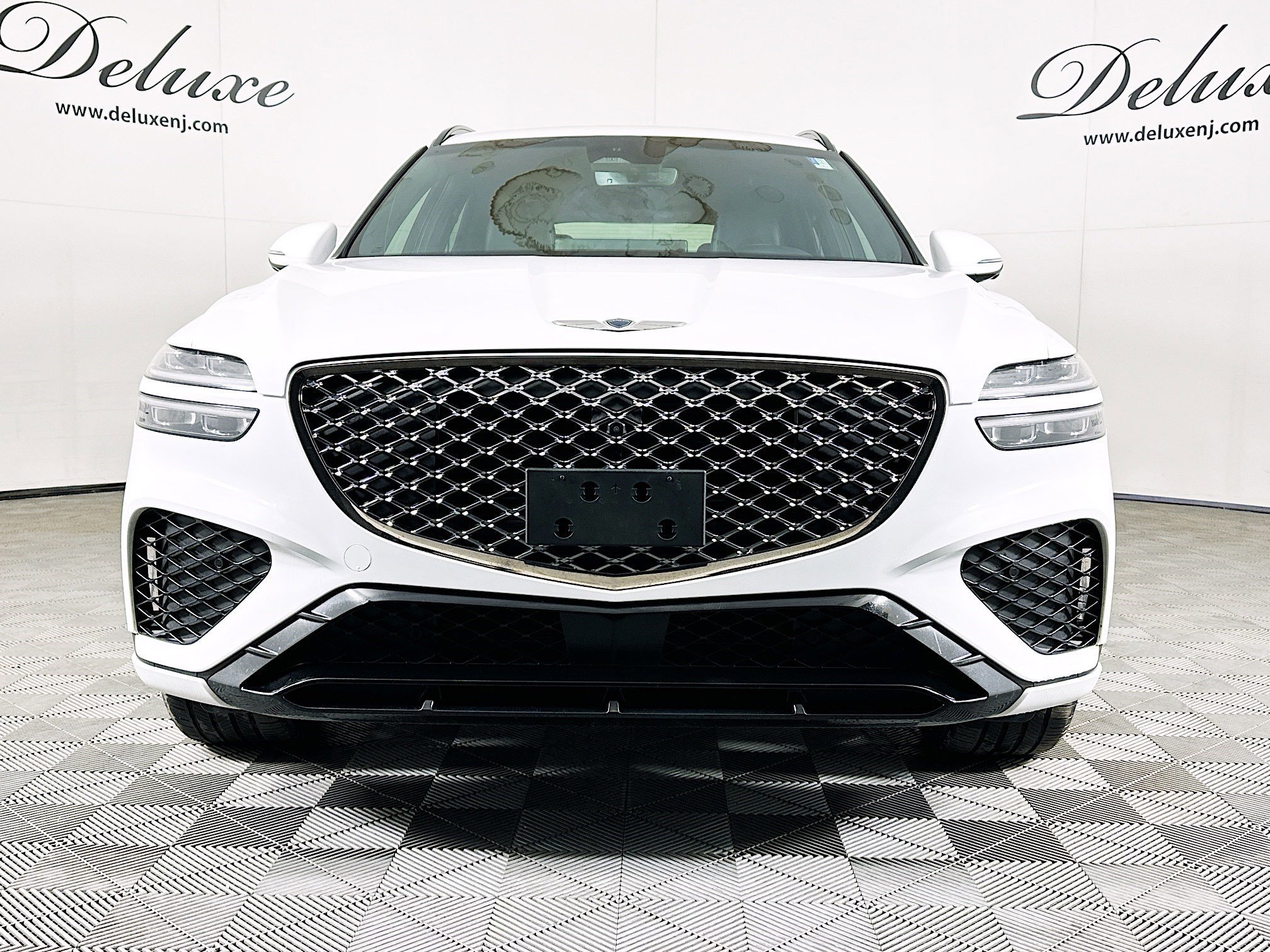 Used 2023 Genesis GV70 2.5T w/ Sport Prestige Package image 2