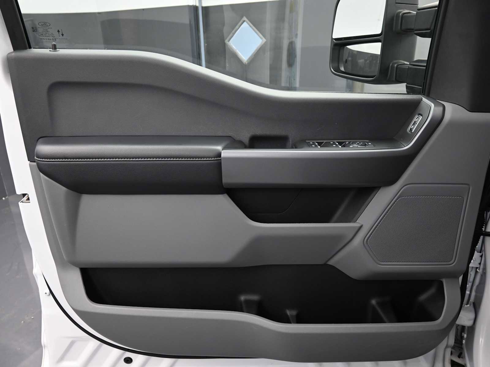 Used 2025 Ford F250 XLT image 24