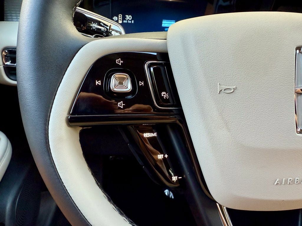 New 2026 Lincoln Corsair Premiere image 27