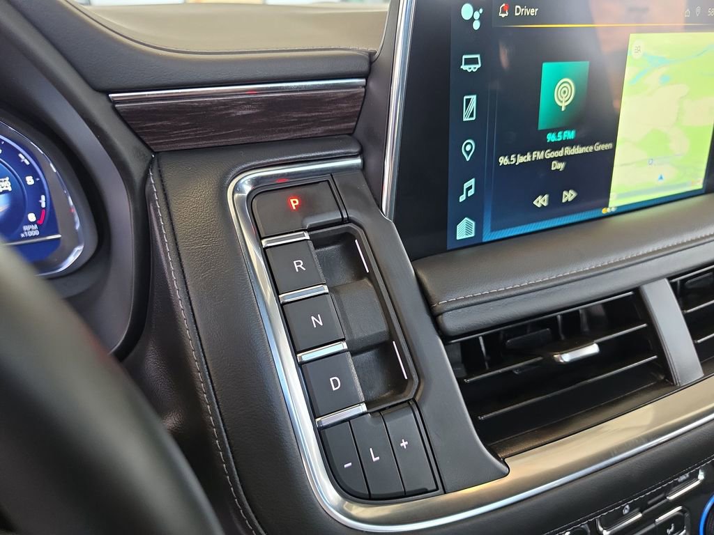 Certified 2024 Chevrolet Tahoe Z71 w/ Luxury Package image 19