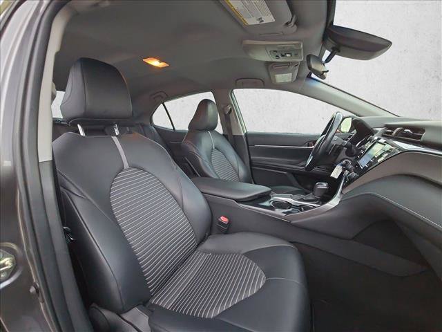 Used 2020 Toyota Camry SE FWD image 13