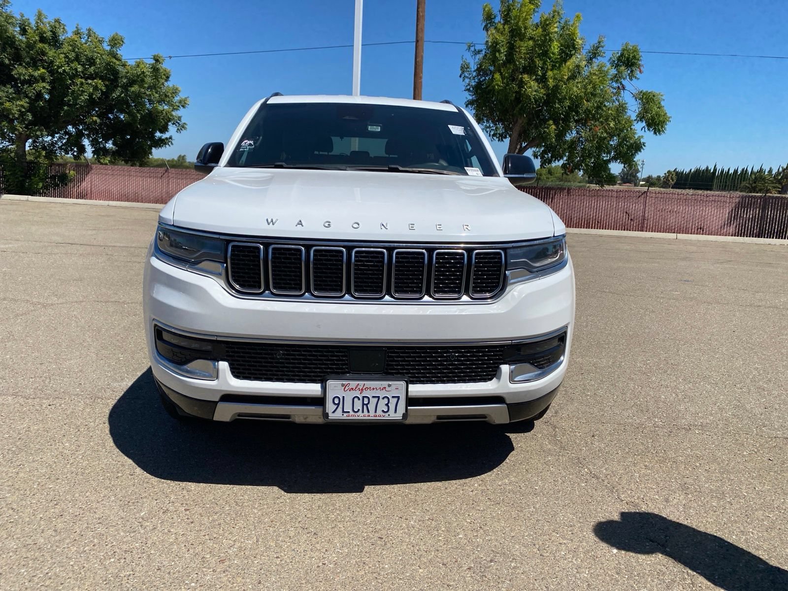 Used 2024 Jeep Wagoneer Series II w/ Flexible Seating Group AWD/4WD image 2