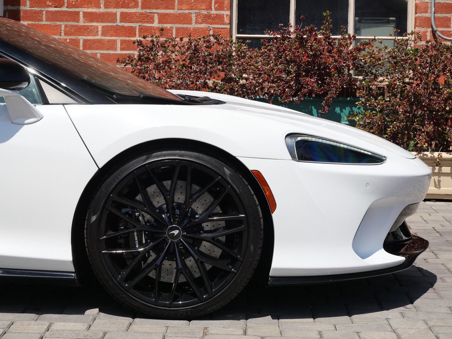 Used 2023 McLaren GT RWD image 7