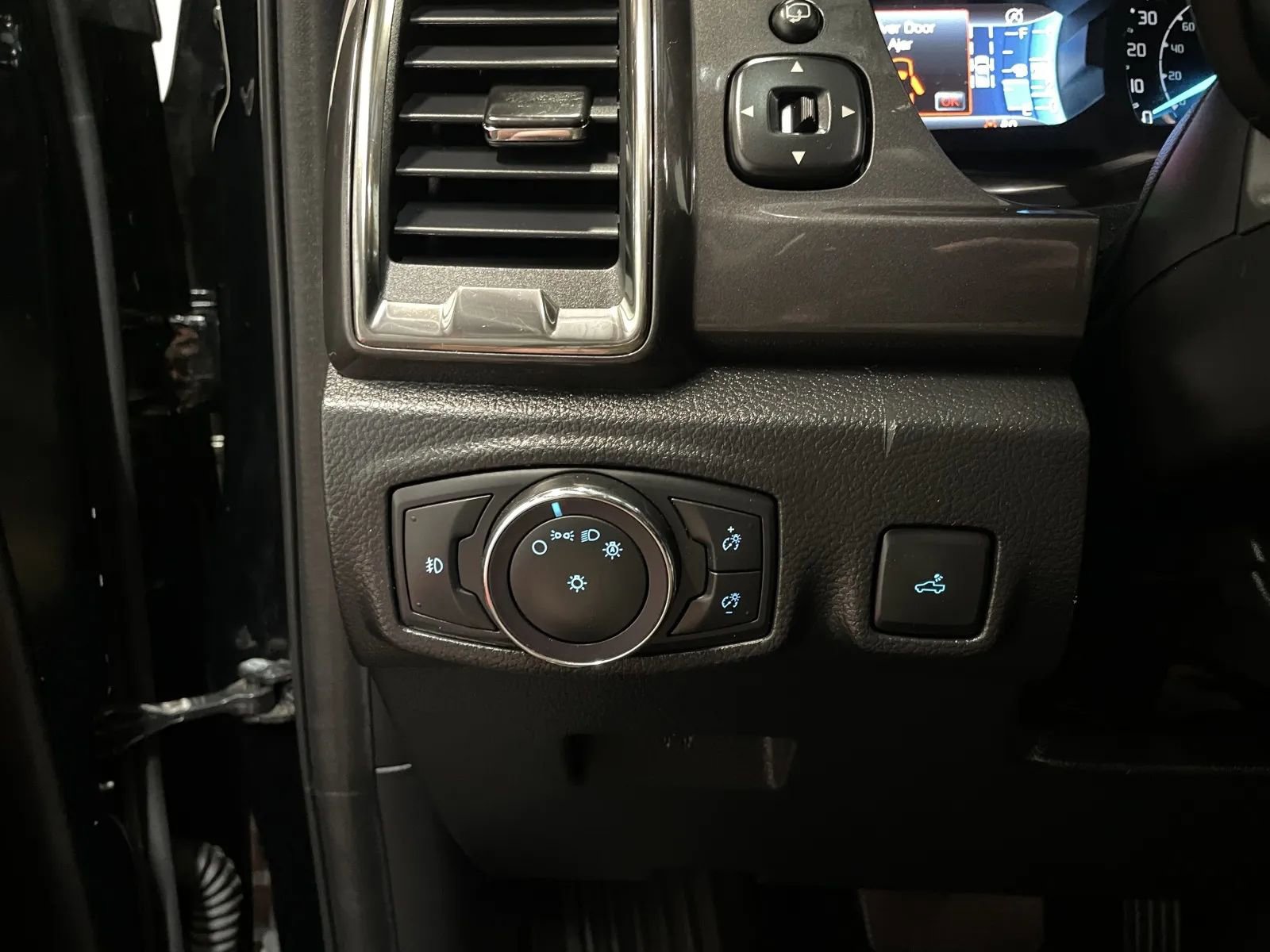 Used 2022 Ford Ranger Lariat w/ Equipment Group 501A High AWD/4WD image 26