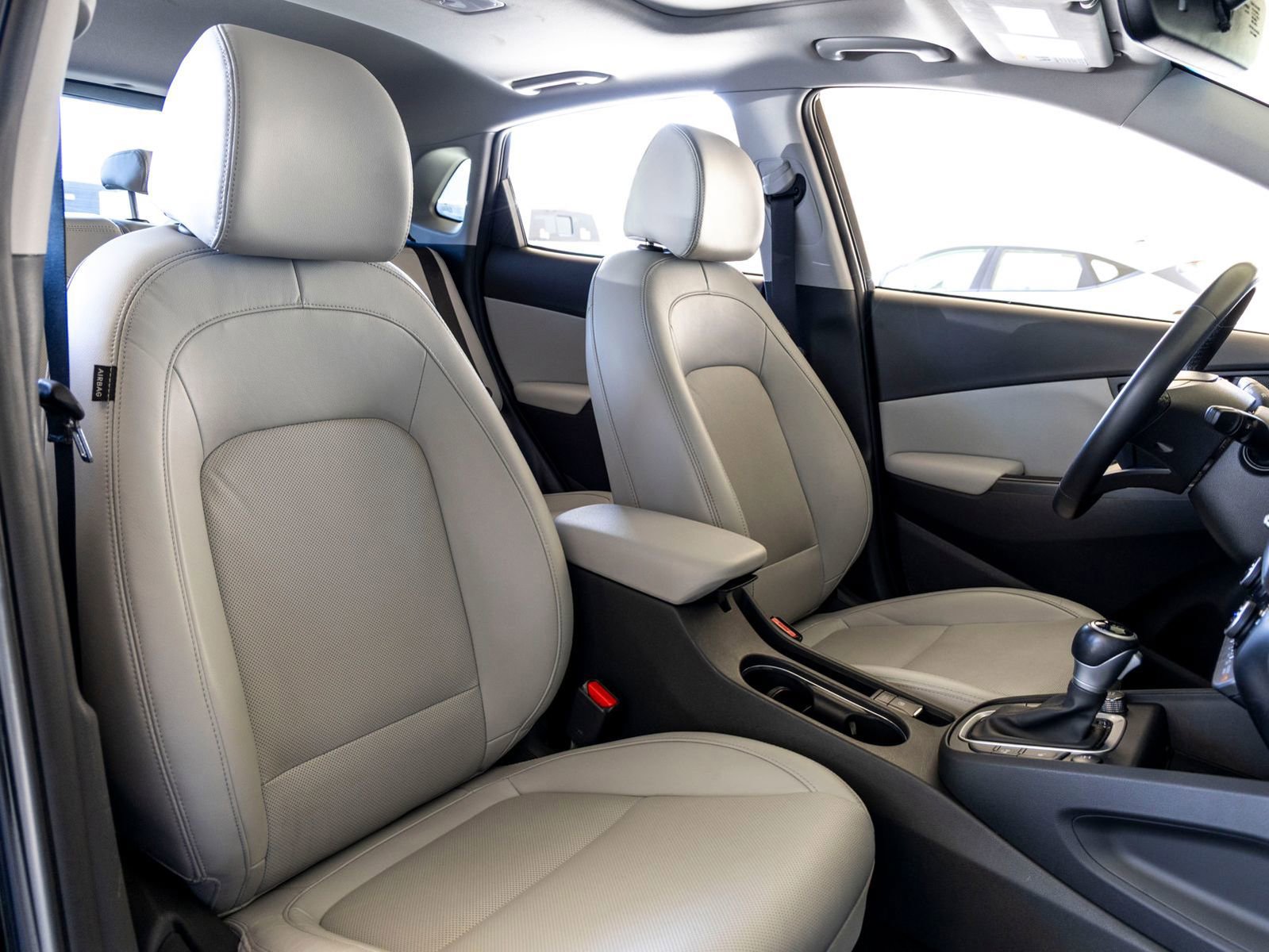 Used 2023 Hyundai Kona Limited image 26