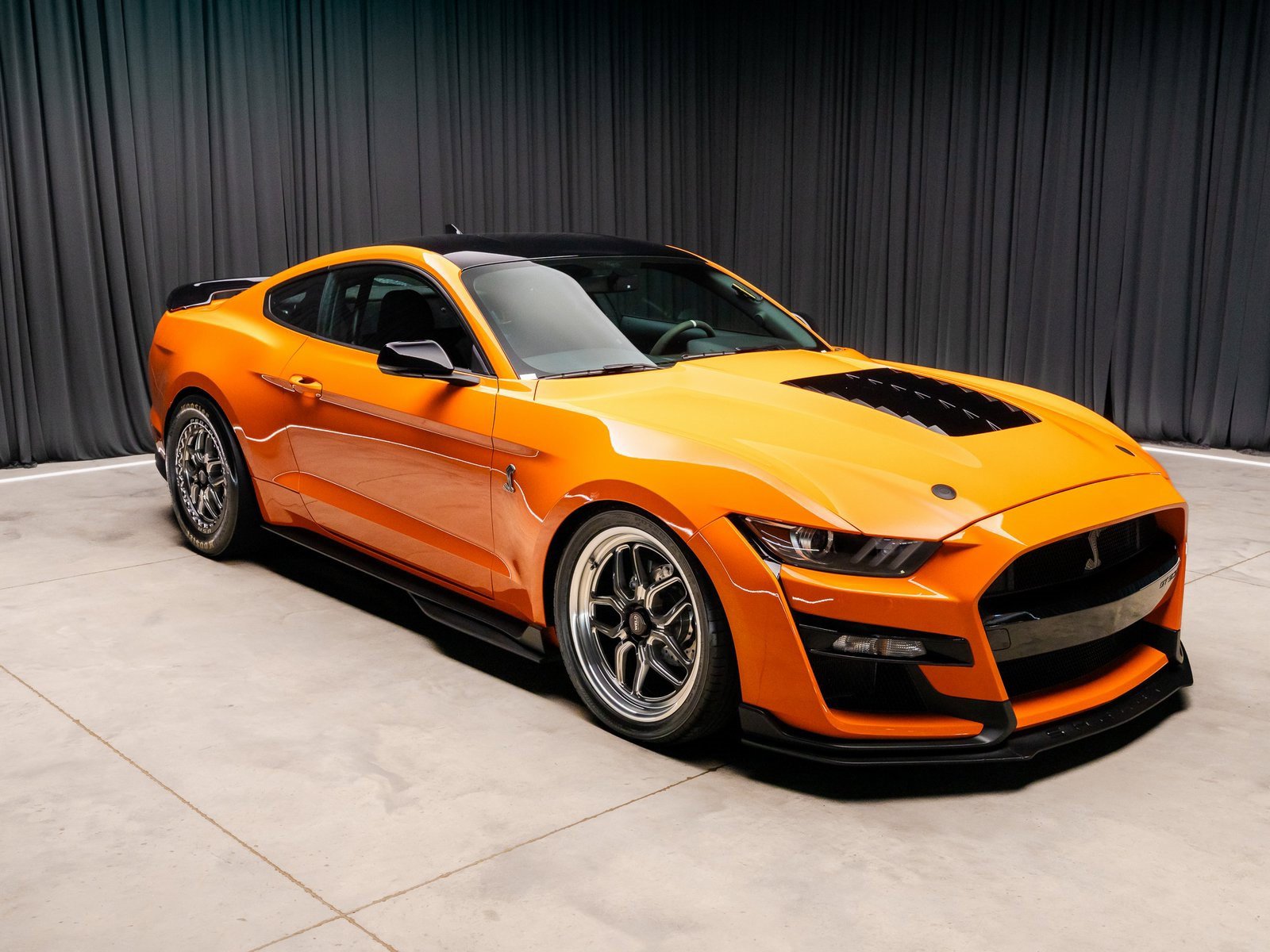 Used 2021 Ford Mustang Shelby GT500 w/ Technology Package image 15