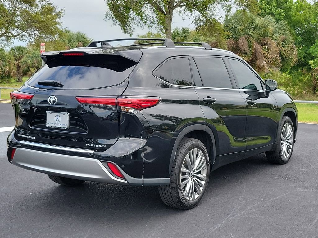 Used 2021 Toyota Highlander Platinum image 7