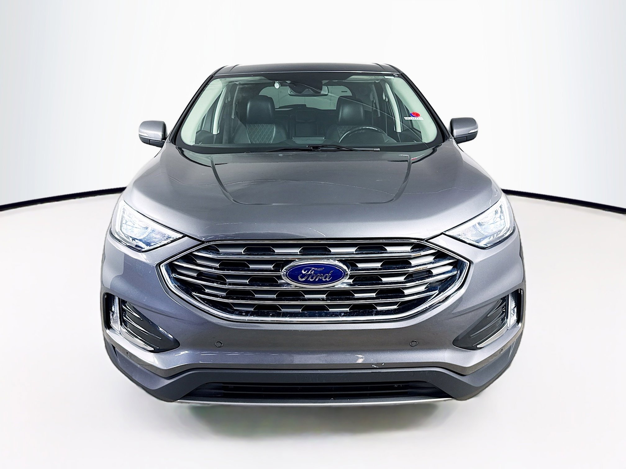 Used 2023 Ford Edge Titanium image 3
