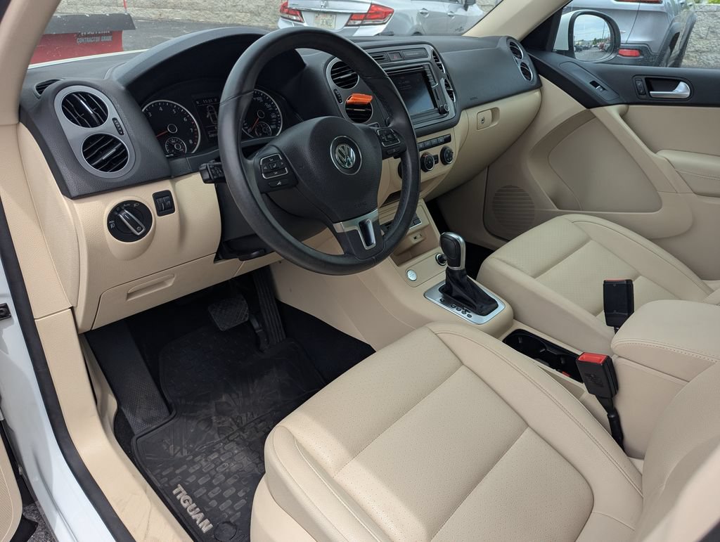 Used 2016 Volkswagen Tiguan SE FWD image 24