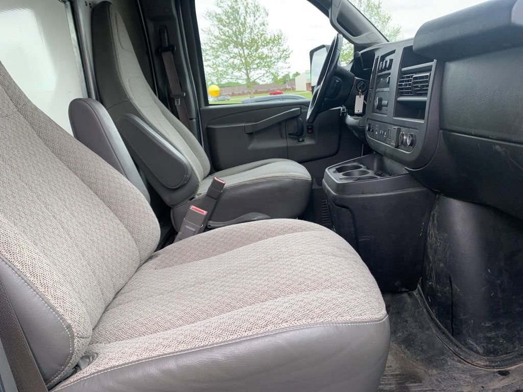 Used 2021 Chevrolet Express 3500 w/ Power Convenience Package RWD image 20