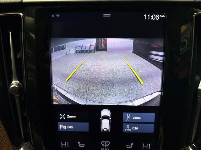 Used 2021 Volvo XC60 T5 Momentum w/ Protection Package Premier image 12