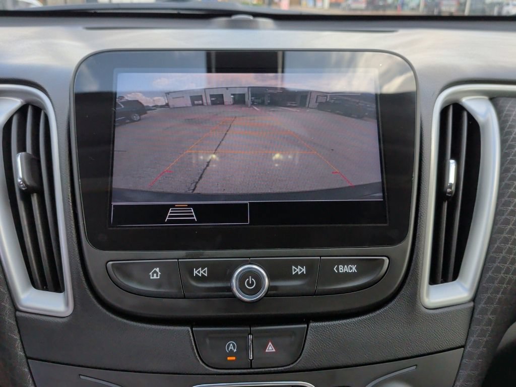 Used 2022 Chevrolet Malibu LS FWD image 24