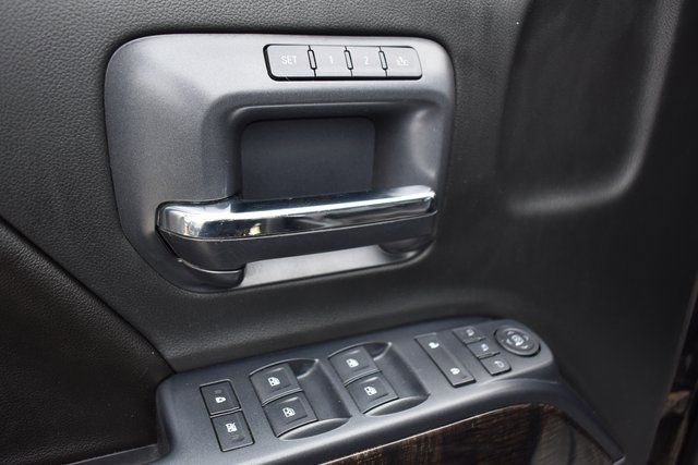 Used 2016 GMC Sierra 2500 Denali w/ Duramax Plus Package image 14